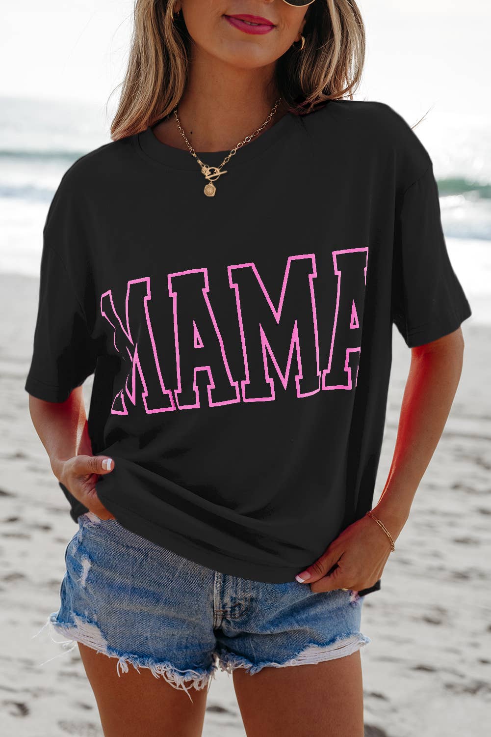 MAMA Graphic Neon T Shirt: Black / S