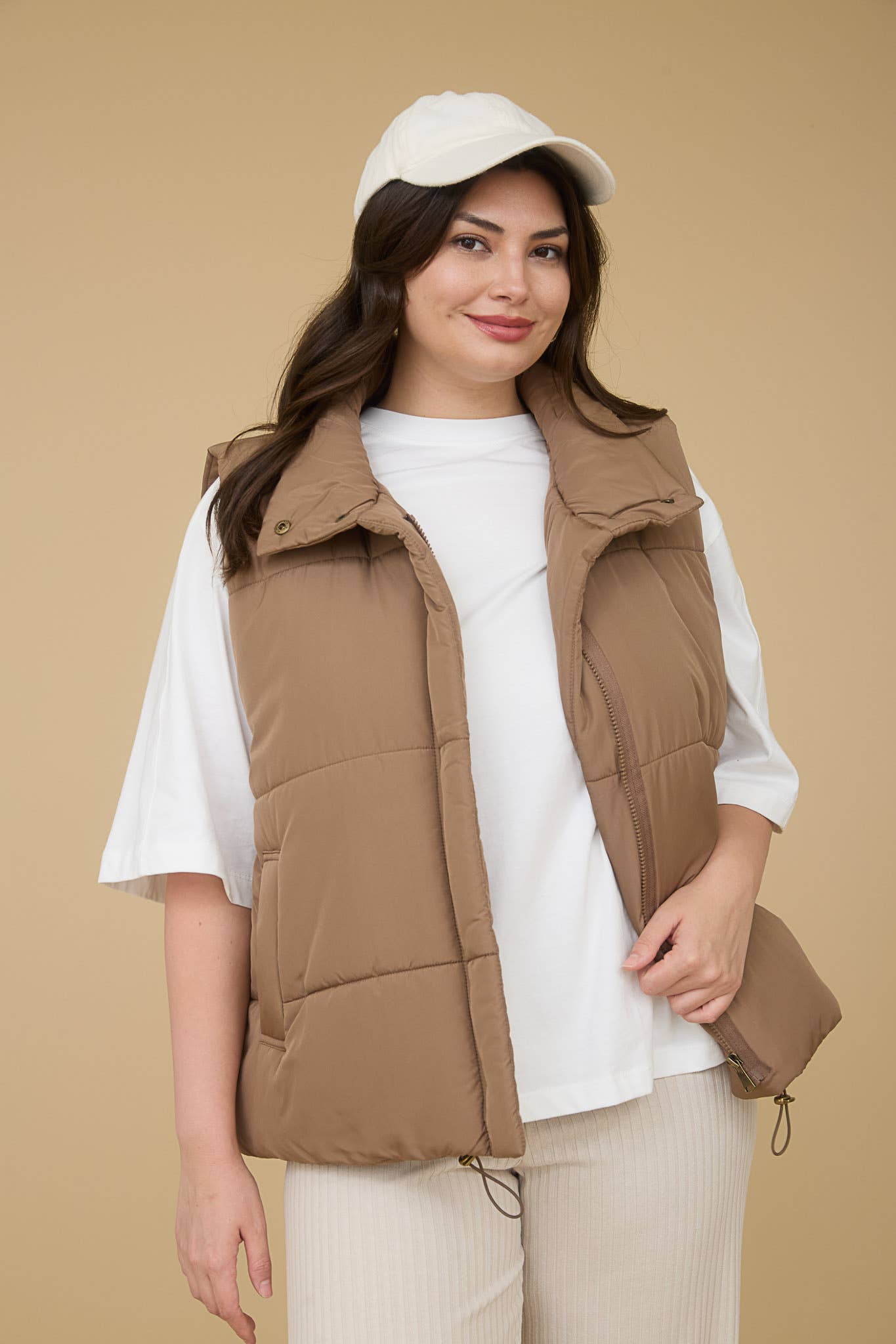 SOLID ZIP UP PUFFER VEST: COCOA