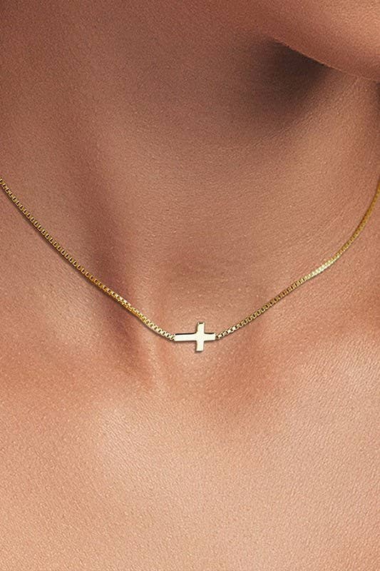 CROSS NECKLACE