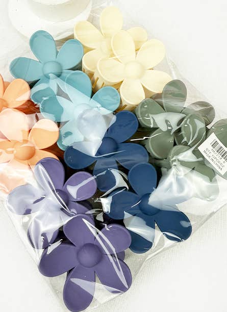 Daisy Matte Hair Claw
