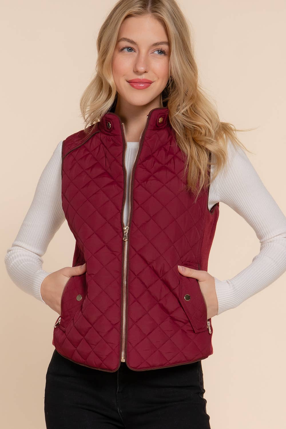 Suede Piping Quilted Vest: dark wine