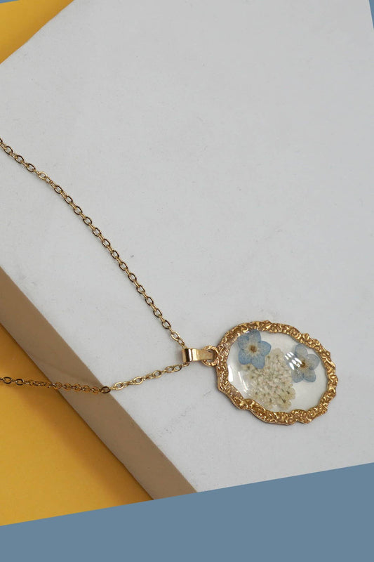 PRESSED FLOWER NECKLACE
