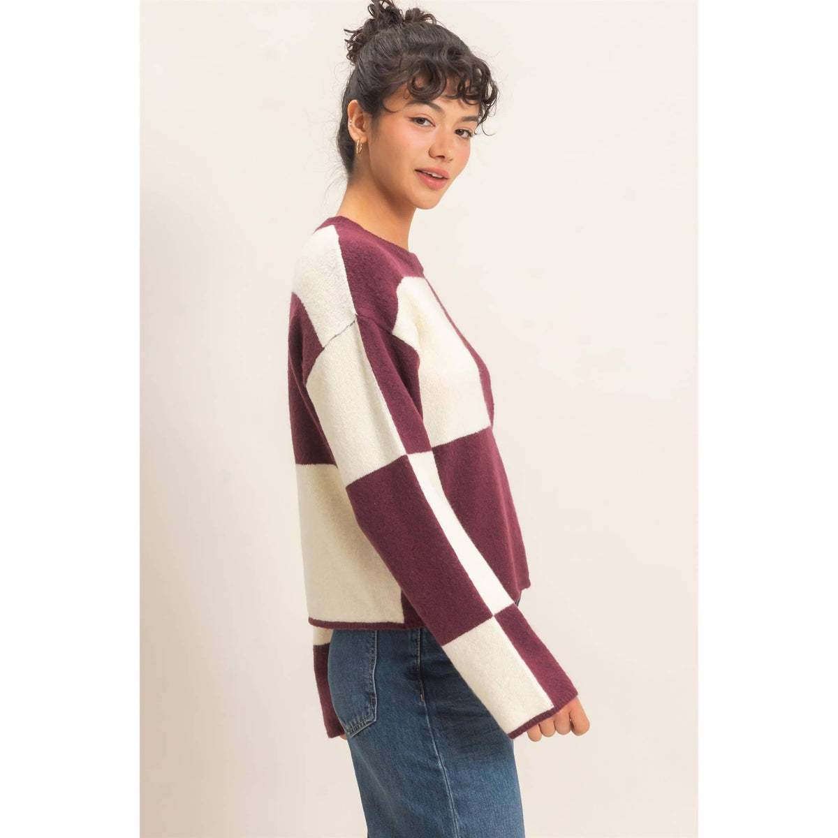 Crew Neck Checkered Sweater: DARK CHERRY