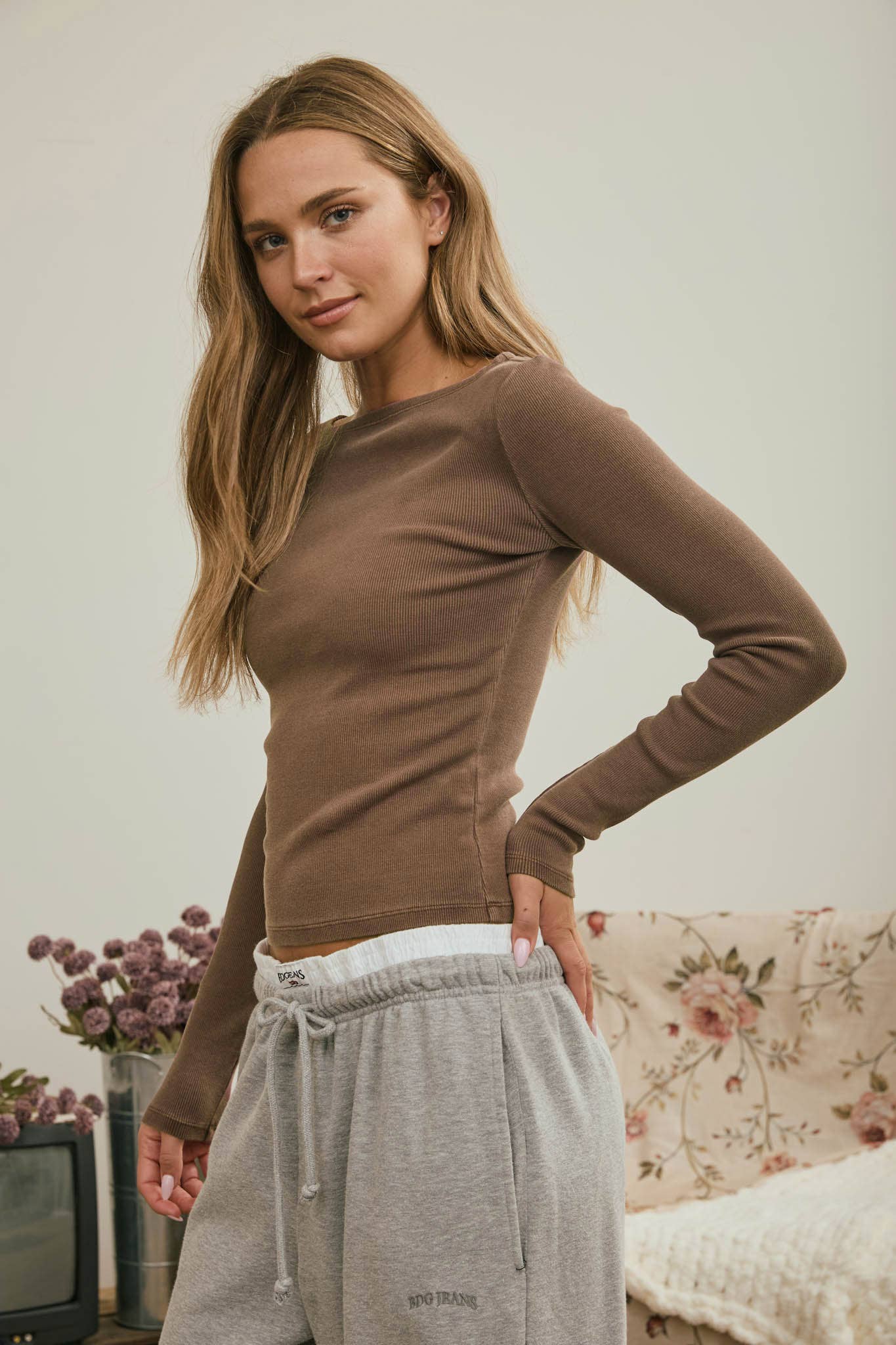 BOAT NECK LONG SLEEVE RIBBED KNIT TOP