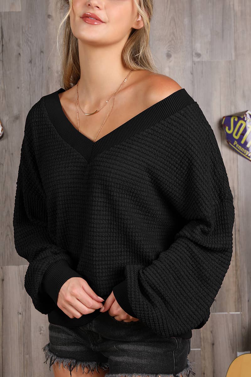 Long Sleeve V-Neck Knit Top: Black