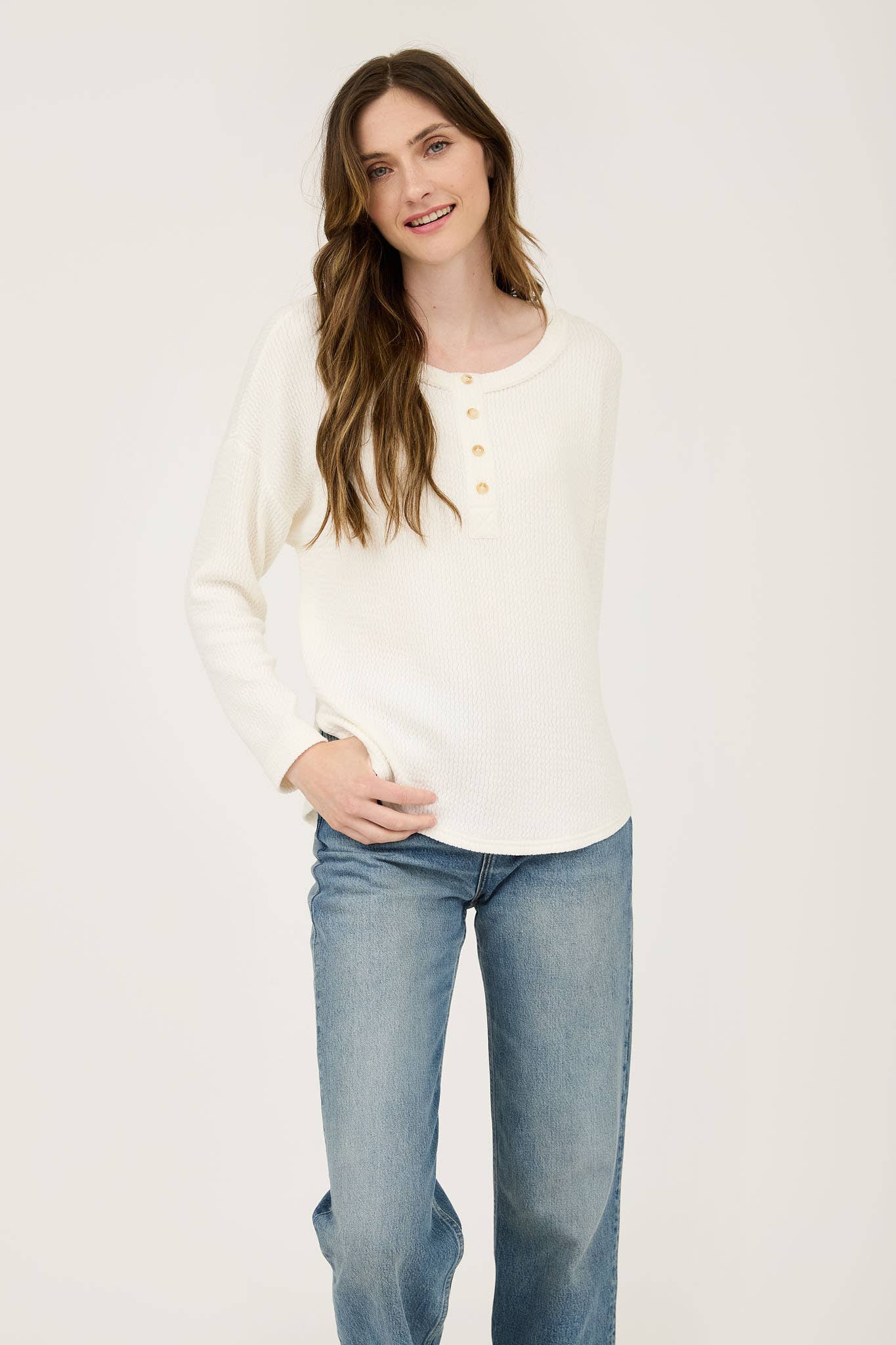WAFFLE KNIT HENLEY LONG SLEEVE KNIT TOP: CREAM