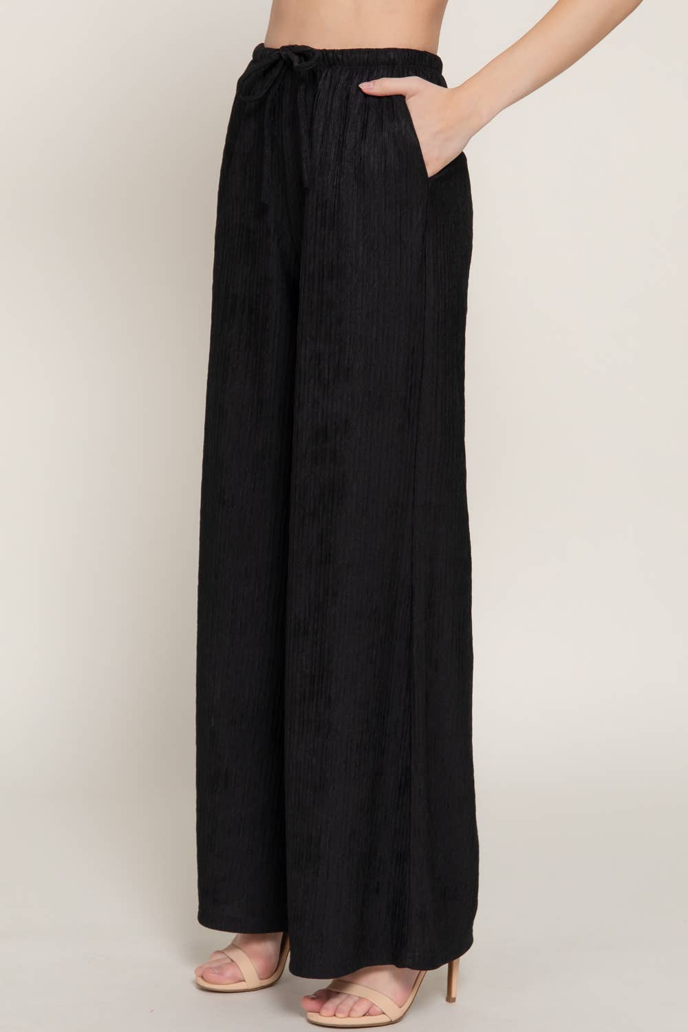 Crinkle Knit Long Pants: black