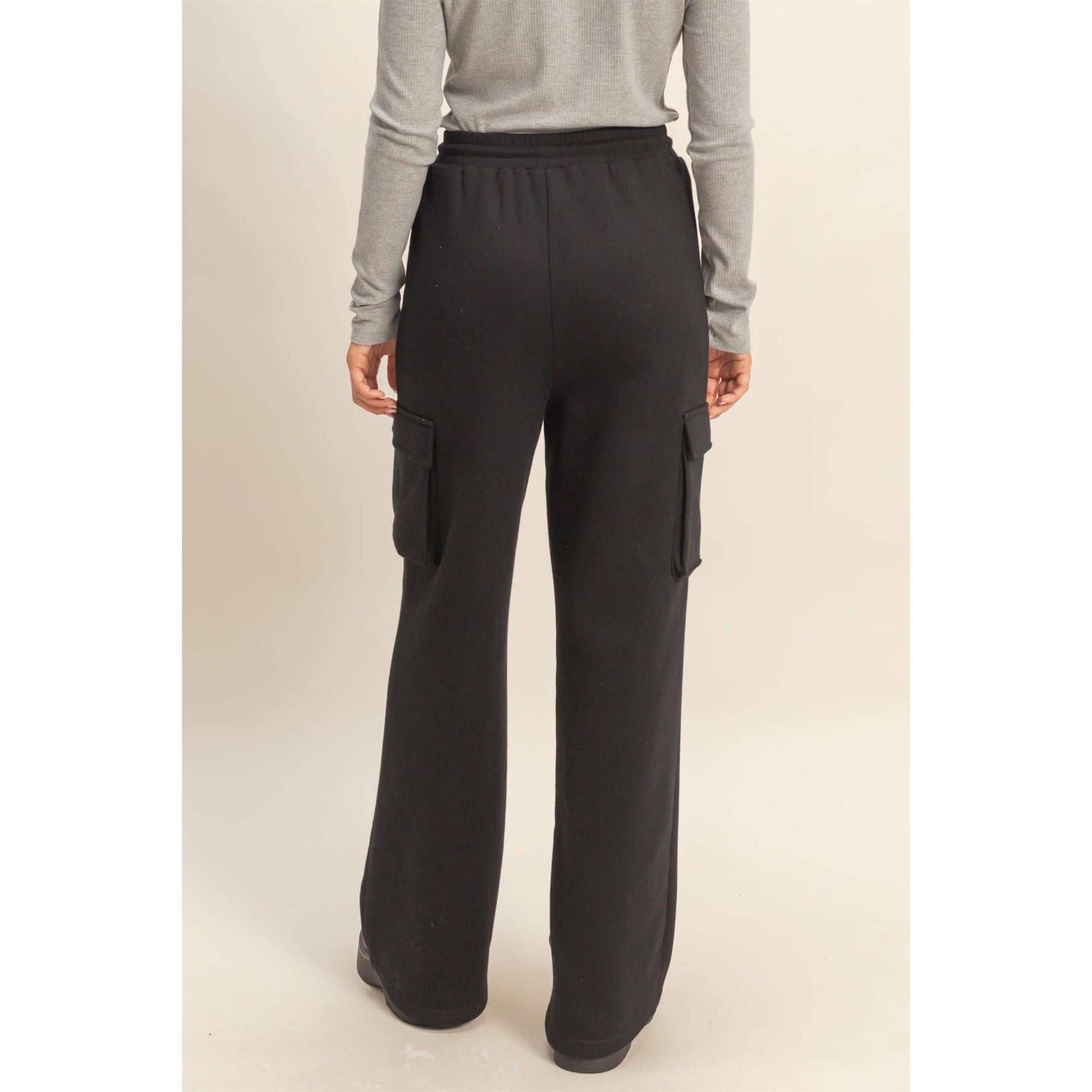 Drawstring Cargo Sweatpants: BLACK
