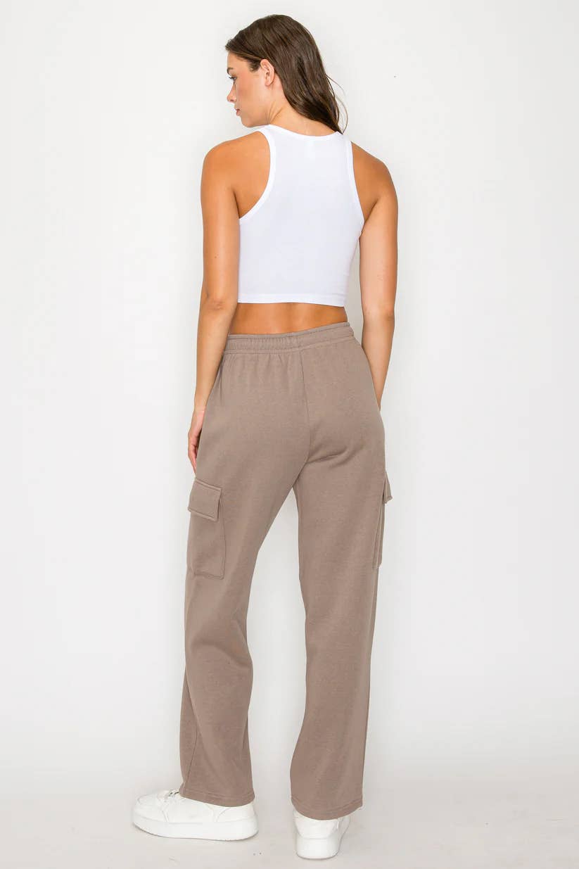 Solid color fleece sweat cargo pans with straight leg : Taupe