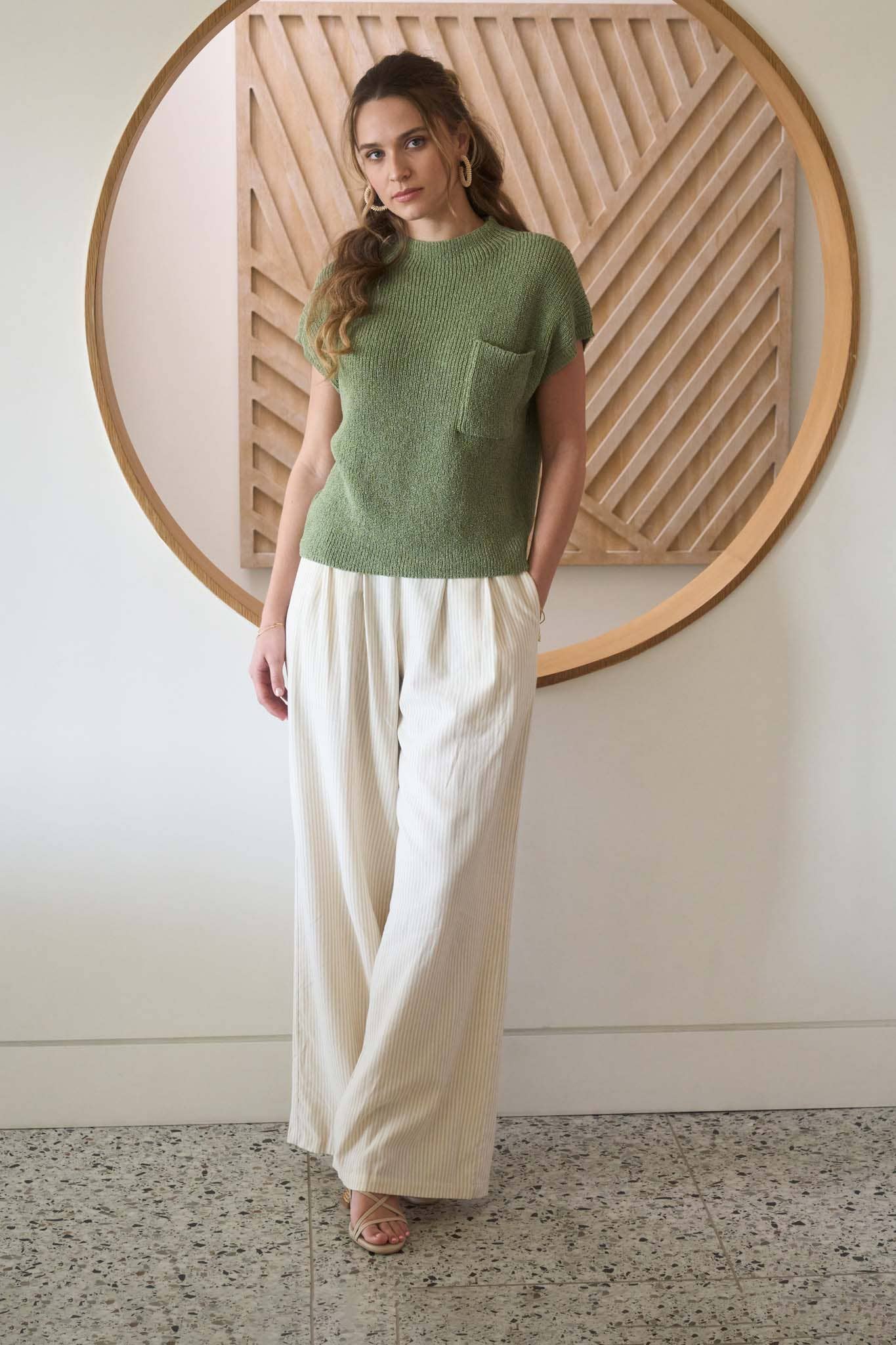 MOCK NECK SWEATER TOP: LIGHT OLIVE