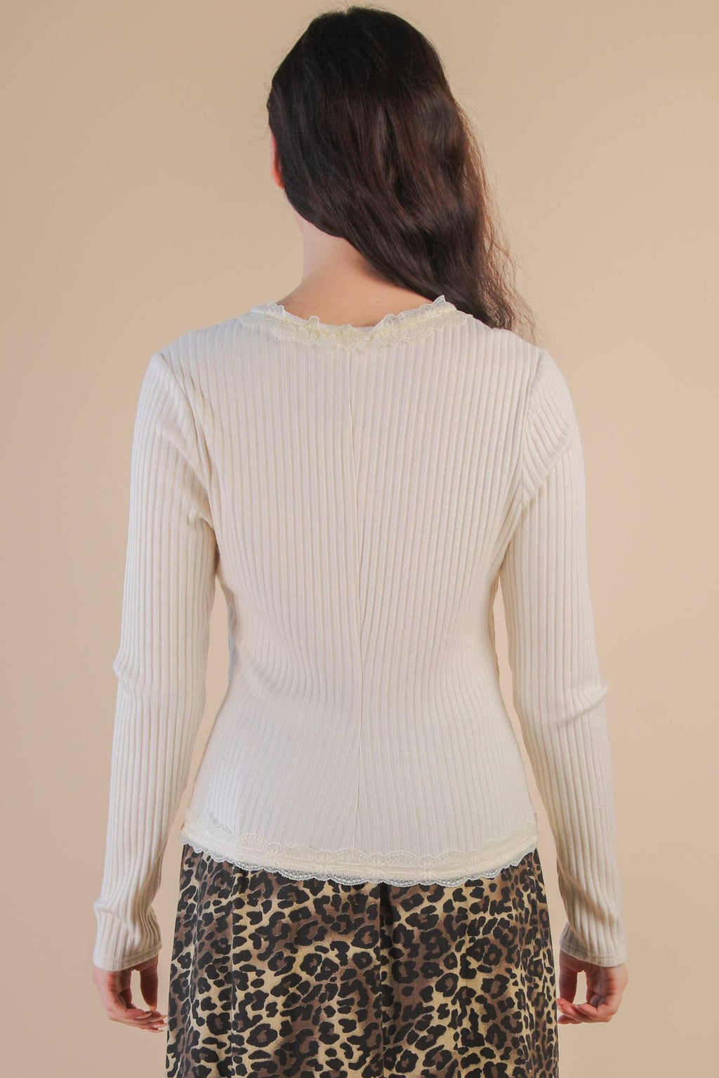 Lace Trim Fitted Knit Top: IVORY