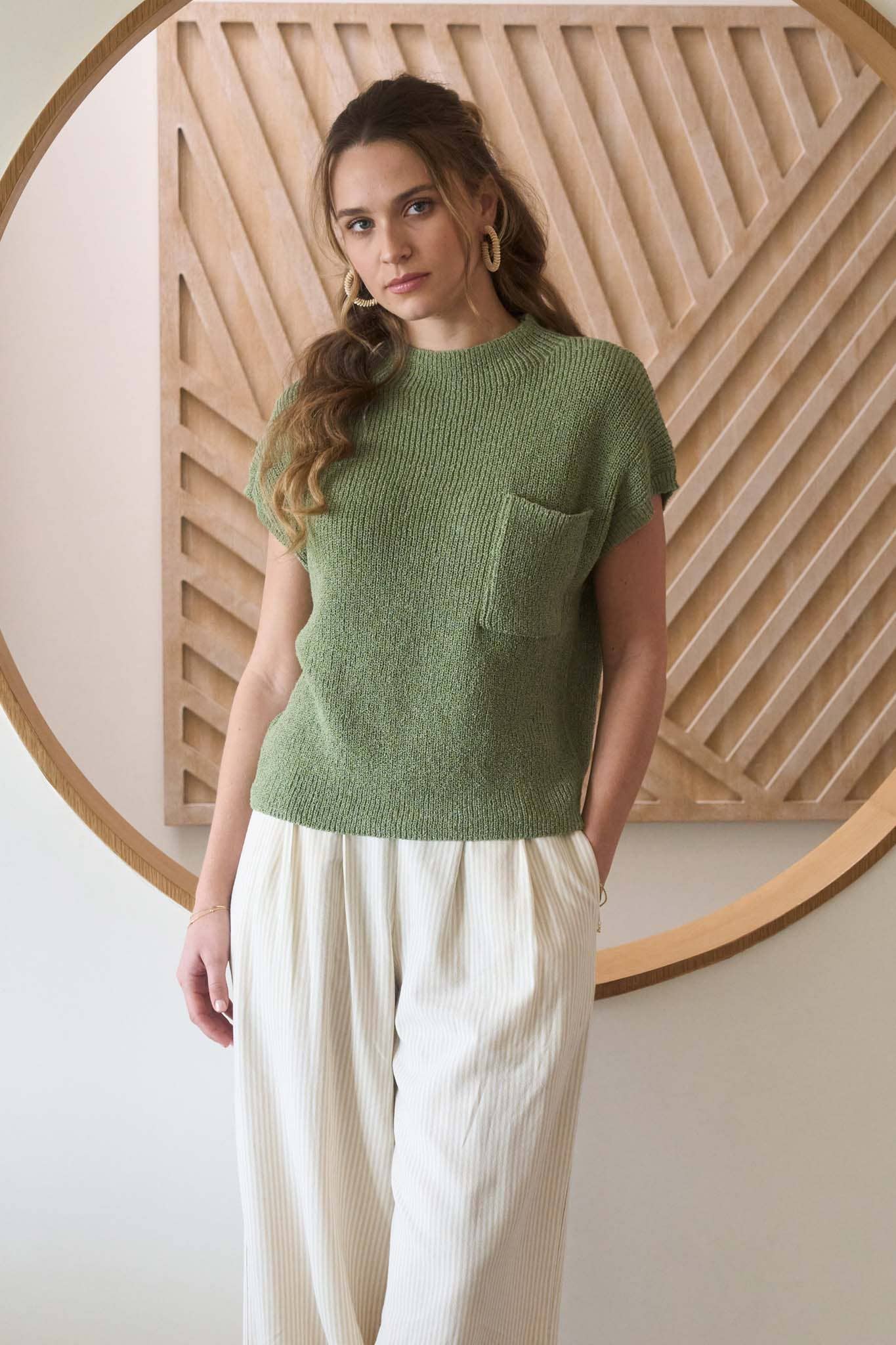 MOCK NECK SWEATER TOP: LIGHT OLIVE