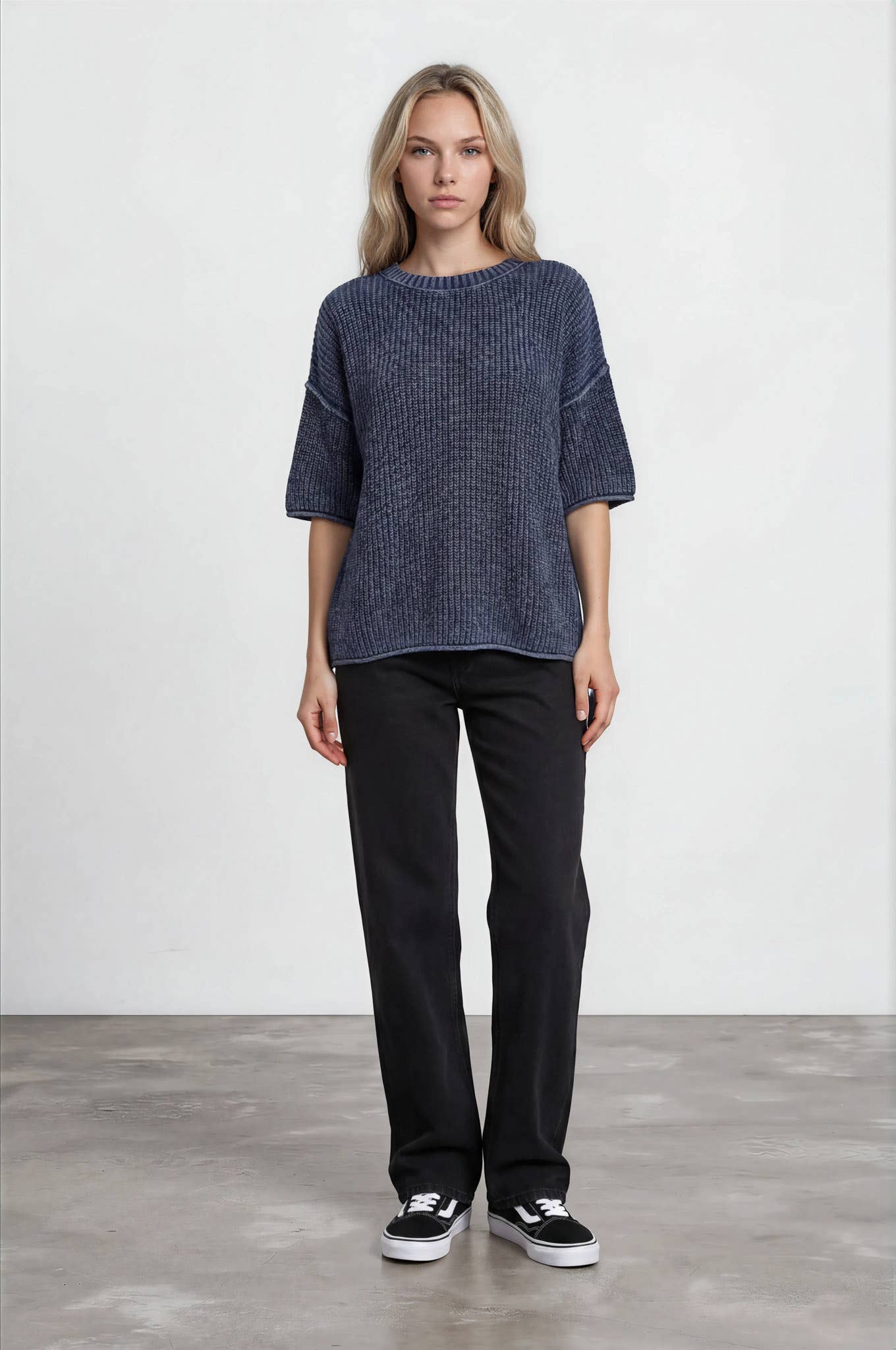 WASHED CREW NECK RAW EDGE SHORT SLEEVE SWEATER: NAVY