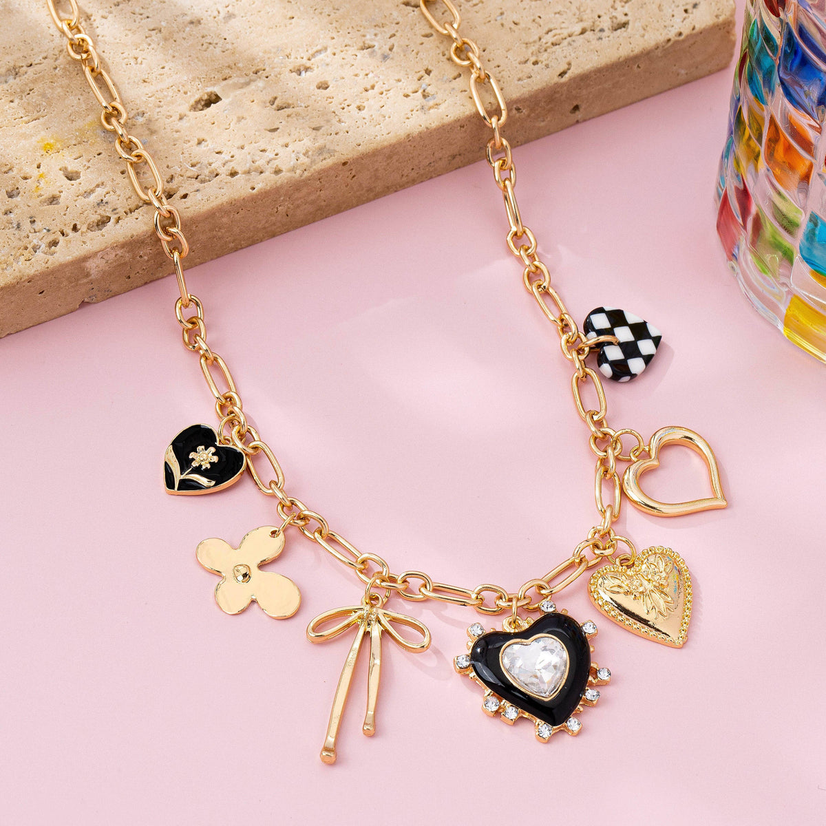 CHARM NECKLACE-BOW CHECKER HEART RHINESTONE: GOLD