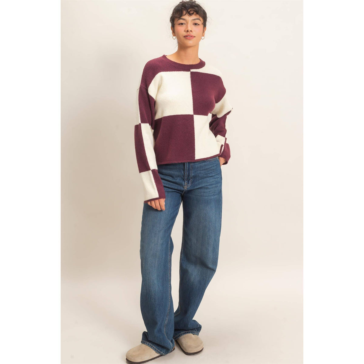 Crew Neck Checkered Sweater: DARK CHERRY