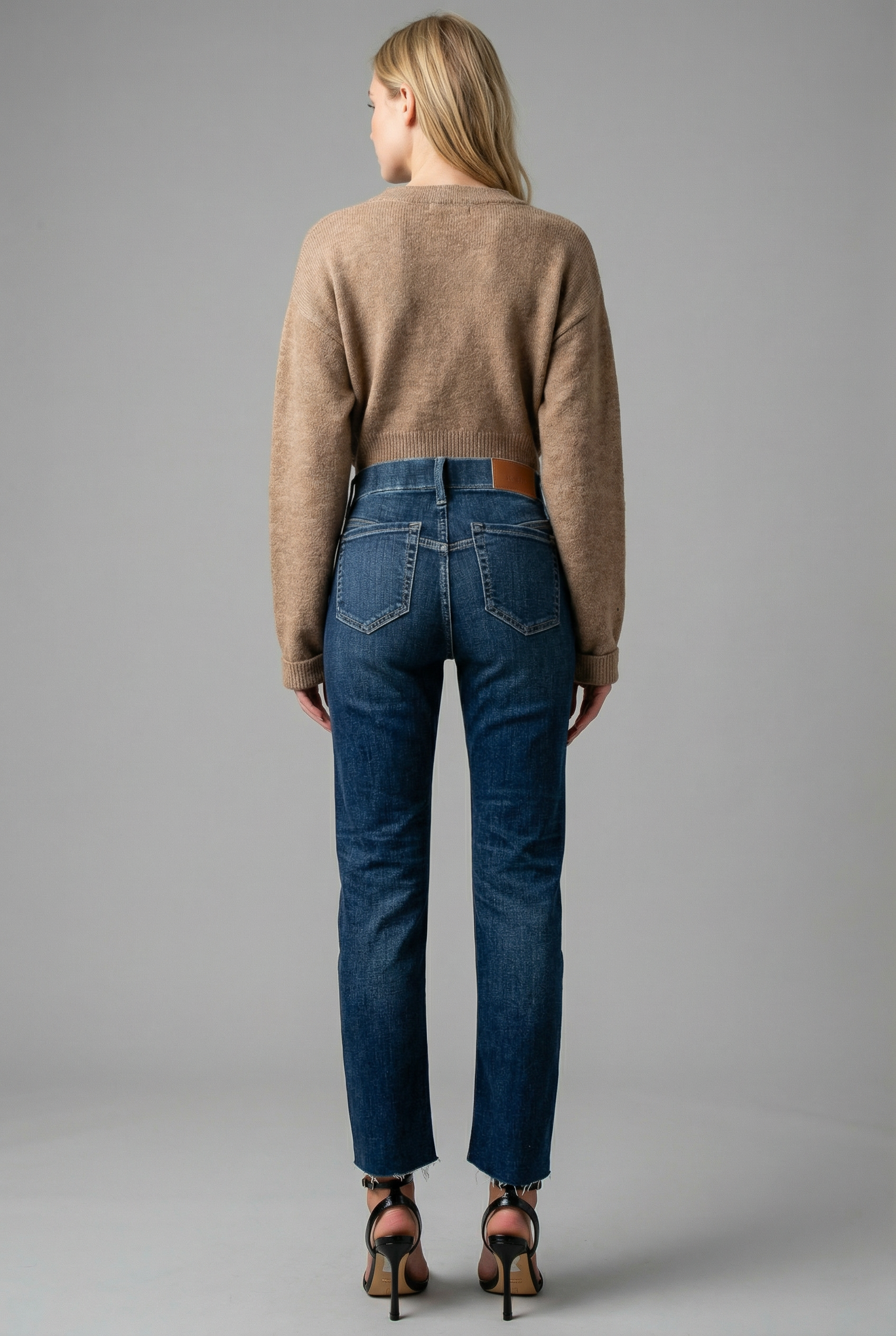 TUMMY CONTROL HIGH RISE STRAIGHT JEANS