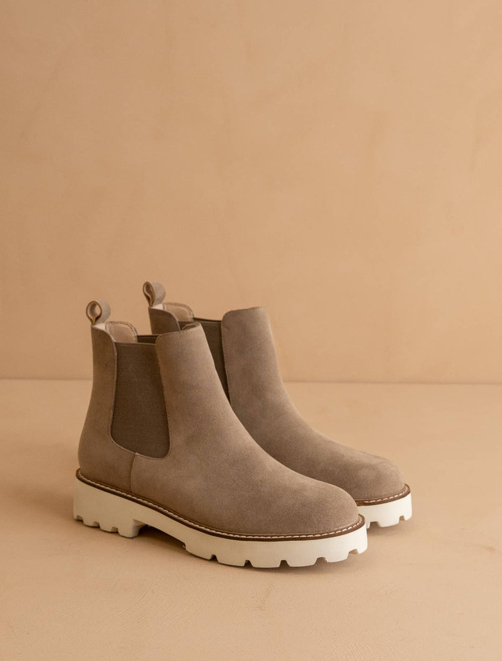 The Gianna Khaki | Chunky Sole Chelsea Boot: Khaki