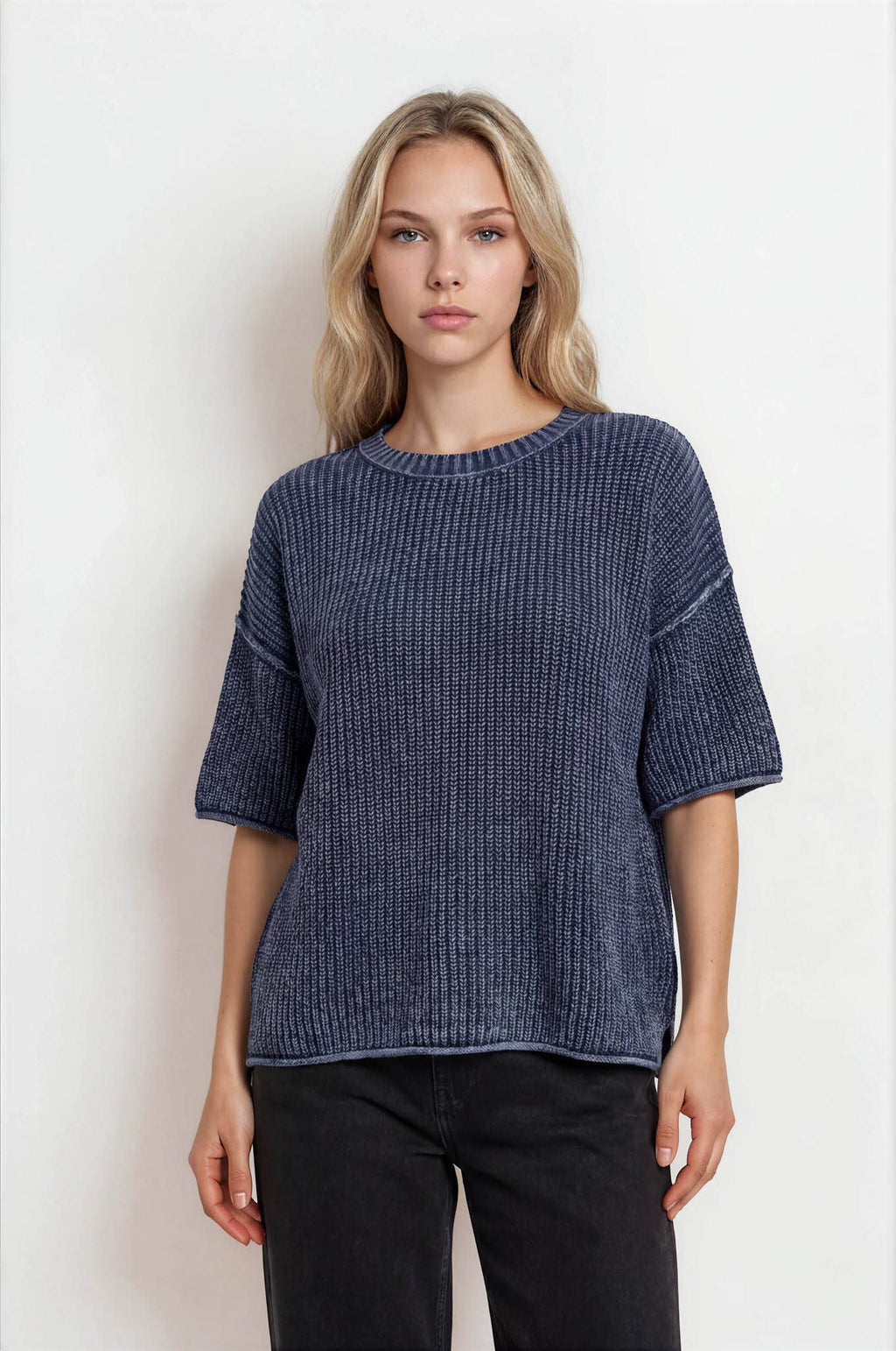 WASHED CREW NECK RAW EDGE SHORT SLEEVE SWEATER: NAVY