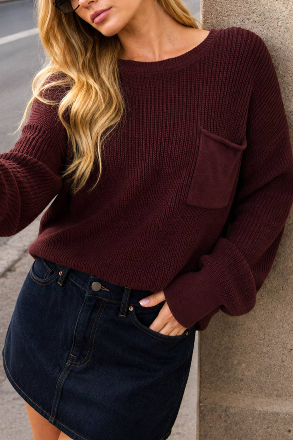 RAW EDGE LONG SLEEVE KNIT SWEATER: BURGUNDY