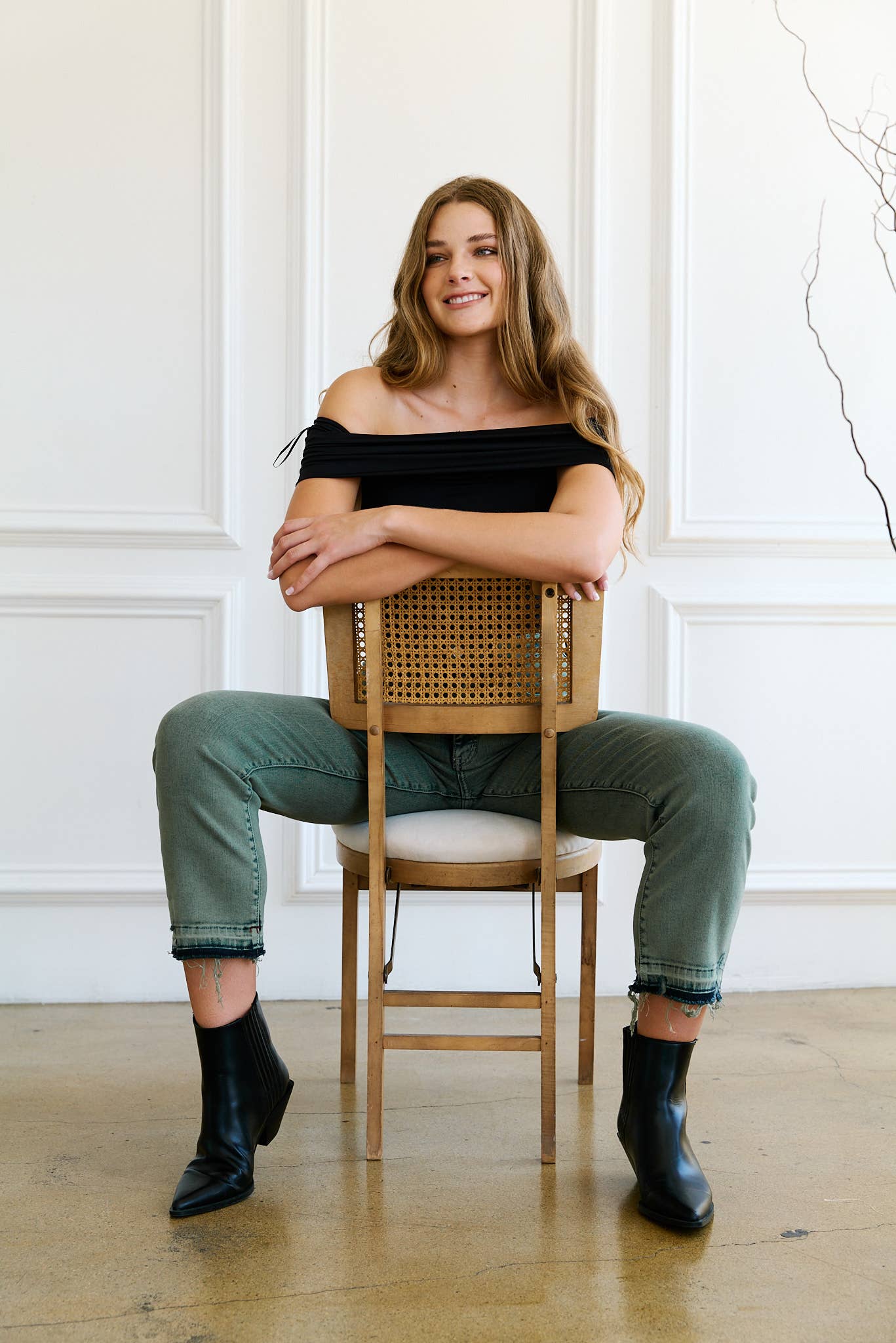 TUMMY CONTROL HIGH RISE SLIM STRAIGHT JEANS