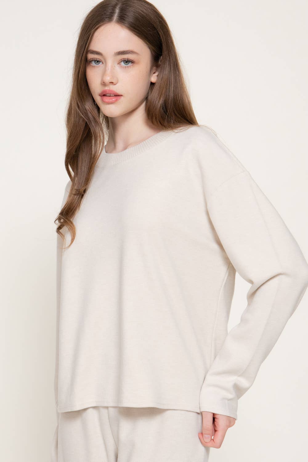 Long Sleeve Soft Knit Top: IVY-light beige