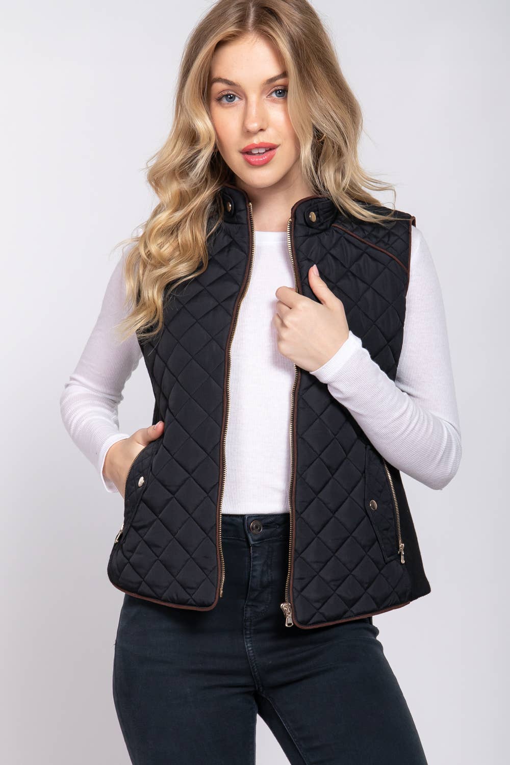 Suede Piping Quilted Vest: Black